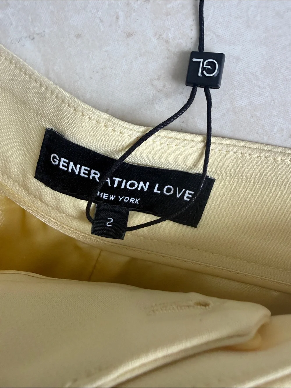 Generation Love Butter Yellow Pleated Shorts with Gold Chain Detail - Size 2 - Picture 7 of 7
